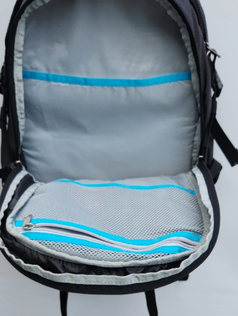 Thule Men's Charcoal Black Travel Backpack with White Logo